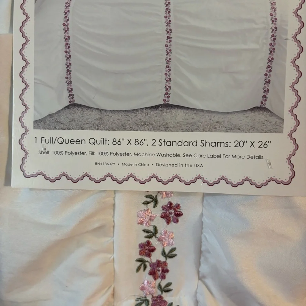 New Gunne Sax Quilt Blanket Full/ Queen. White